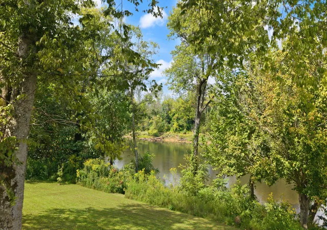 Photo 4 of Single family home for sale at 338 Campbells Fry Ln, Albany, KY 42602 | MLS# 26025110 | Listing updated on 2026-09-11