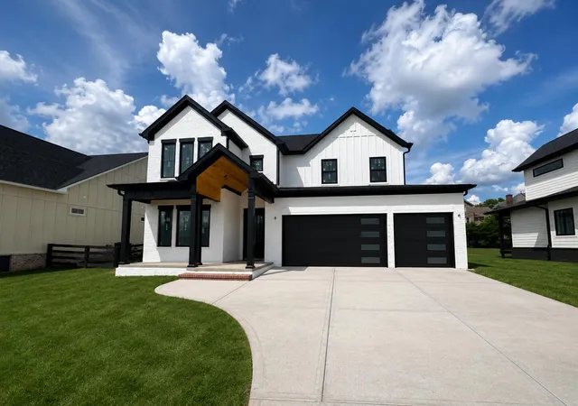 Photo 1 of Single family home for sale at 815 Bellerive Blvd, Nicholasville, KY 40356 | MLS# 26024699 | Listing updated on 2026-09-08