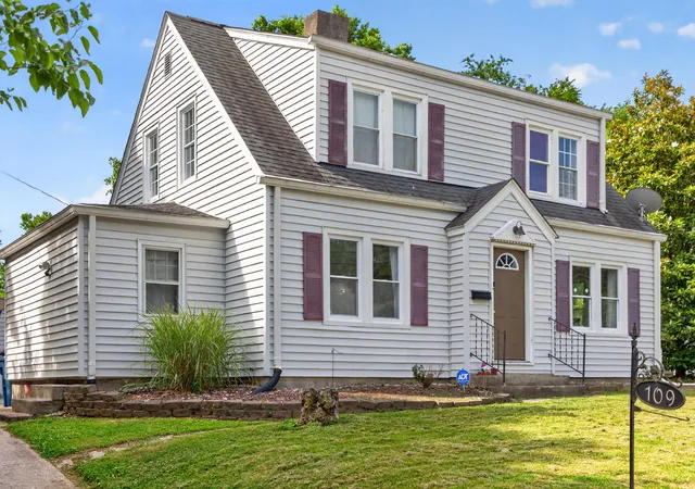 Photo 2 of Single family home for sale at 109 W Broadway St, Lawrenceburg, KY 40342 | MLS# 26024707 | Listing updated on 2026-09-08