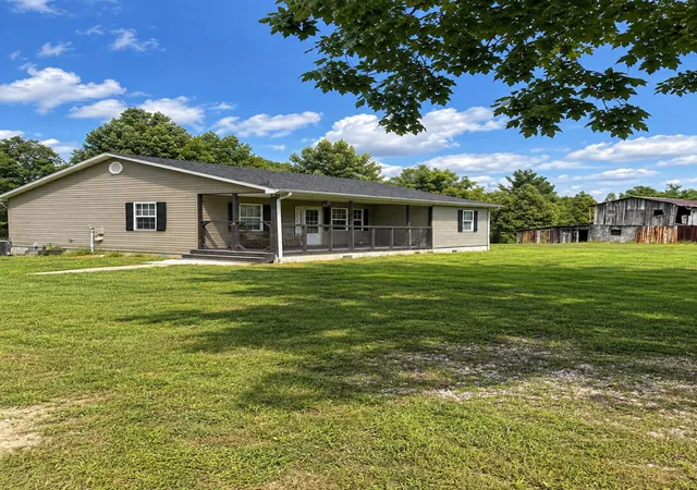 Photo 2 of Single family home for sale at 307 Sawyer Church Rd, Parkers Lake, KY 42634 | MLS# 26024711 | Listing updated on 2026-09-09