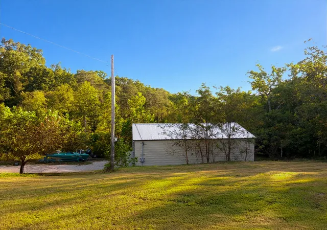 Photo 3 of Single family home for sale at 904 Gravel Lick Branch Rd, Waco, KY 40385 | MLS# 26024863 | Listing updated on 2026-09-28