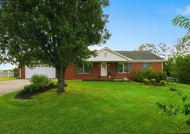 Photo 1 of Single family home for sale at 734 River Ridge Rd, Frankfort, KY 40601 | MLS# 26024792 | Listing updated on 2026-09-14
