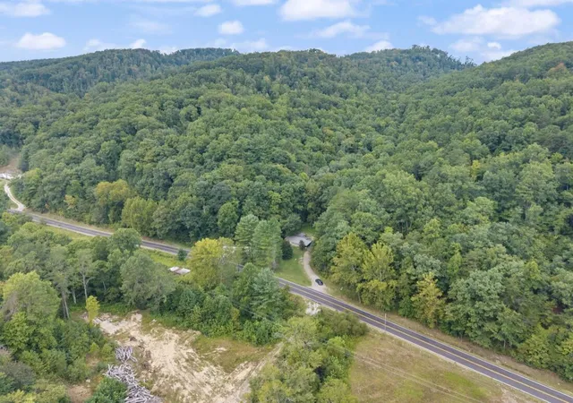Photo 3 of Single family home for sale at 6026 State Hwy 221, Bledsoe, KY 40810 | MLS# 26024718 | Listing updated on 2026-09-25