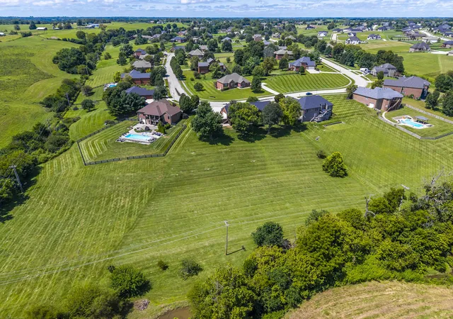 Photo 58 of Single family home for sale at 2051 Moss Crk Ct, Richmond, KY 40475 | MLS# 26024749 | Listing updated on 2026-10-22