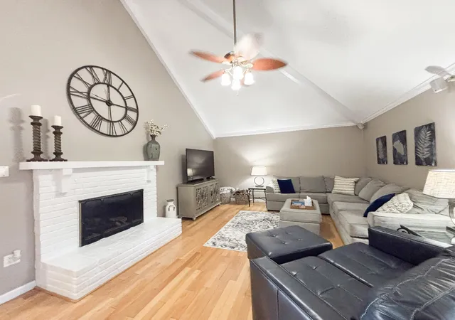 Photo 2 of House for sale at 4280/4282 Forest Cvs, Paducah, KY 42001 | MLS# 26025056 | Listing updated on 2026-09-11