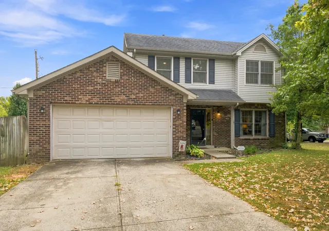 Photo 2 of Single family home for sale at 360 Whitfield Dr, Lexington, KY 40515 | MLS# 26024808 | Listing updated on 2026-10-13