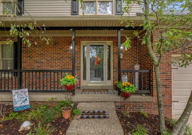 Photo 4 of Single family home for sale at 4560 Clubhouse Dr, Lexington, KY 40514 | MLS# 26024804 | Listing updated on 2026-09-16