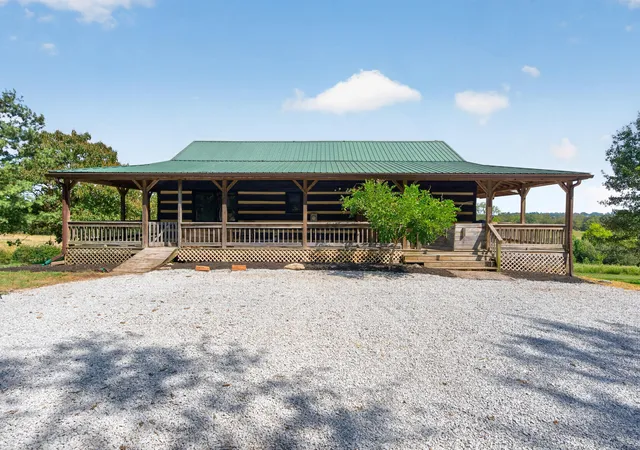 Photo 2 of Single family home for sale at 5060 Paynes Ml Rd, Lexington, KY 40510 | MLS# 26026167 | Listing updated on 2026-10-22
