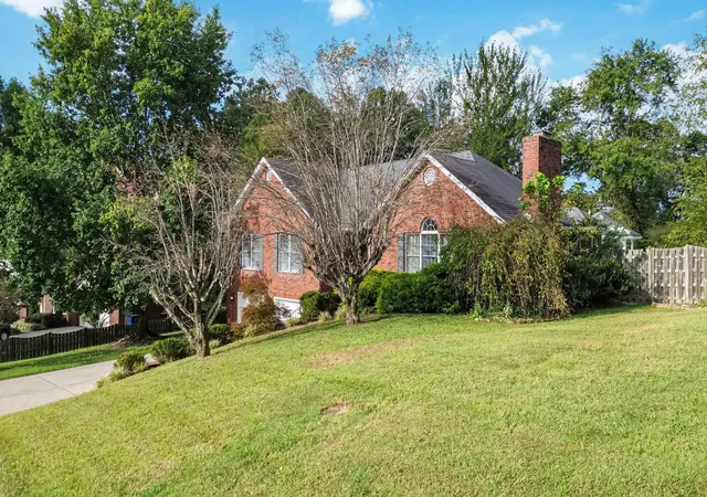 Photo 3 of Sale Pending at 1963 Brookhaven Dr, London, KY 40744 | MLS# 26025016 | Listing updated on 2026-10-13
