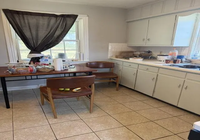 Photo 3 of Single family home for sale at 1709 Irvine Rd, Richmond, KY 40475 | MLS# 26026422 | Listing updated on 2026-10-13