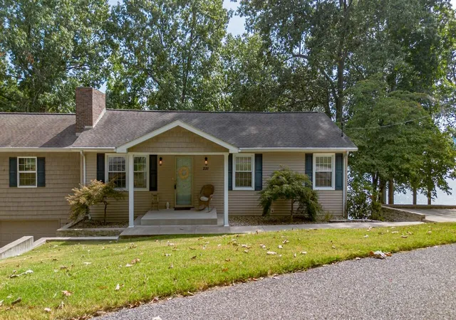 Photo 32 of Single family home for sale at 230 Cherokee Loop, Eddyville, KY 42038 | MLS# 26025130 | Listing updated on 2026-09-12