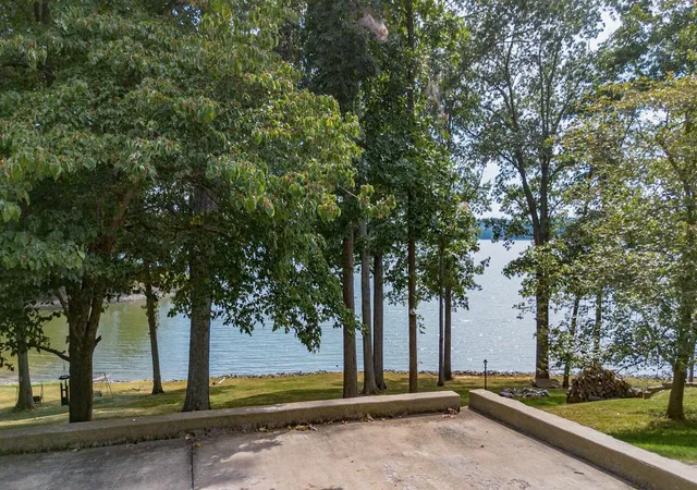 Photo 4 of Single family home for sale at 230 Cherokee Loop, Eddyville, KY 42038 | MLS# 26025130 | Listing updated on 2026-09-12