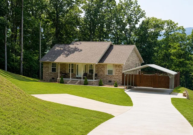 Photo 1 of Single family home for sale at 97 Joe E Dell Rd, Pineville, KY 40977 | MLS# 26024788 | Listing updated on 2026-09-09