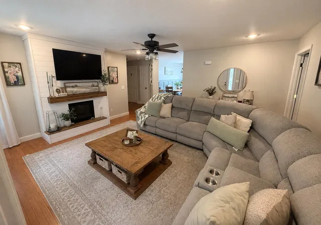 Photo 1 of Single family home for sale at 97 Joe E Dell Rd, Pineville, KY 40977 | MLS# 26024788 | Listing updated on 2026-09-09