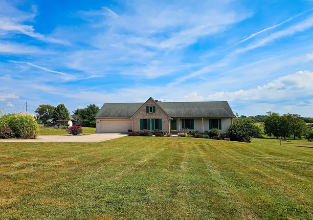 Photo 3 of Single family home for sale at 67 Delbar Ln, Lancaster, KY 40444 | MLS# 26025183 | Listing updated on 2026-09-14