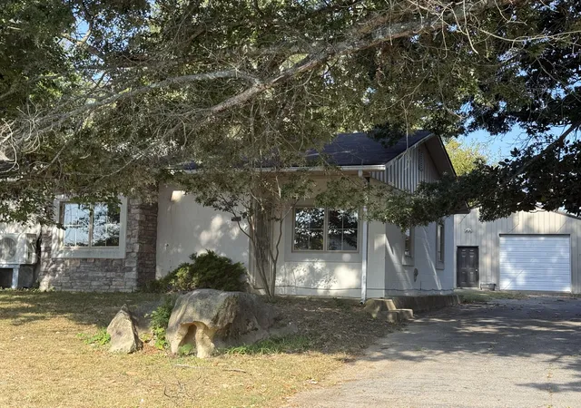 Single family home for sale at 200 High St, Russell Springs, KY 42642 | MLS# 26024960