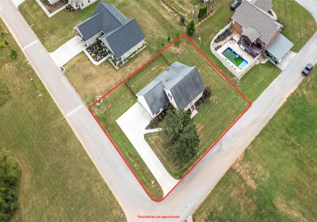 Photo 2 of Single family home for sale at 164 Palm Cir, Somerset, KY 42501 | MLS# 26024761 | Listing updated on 2026-09-28