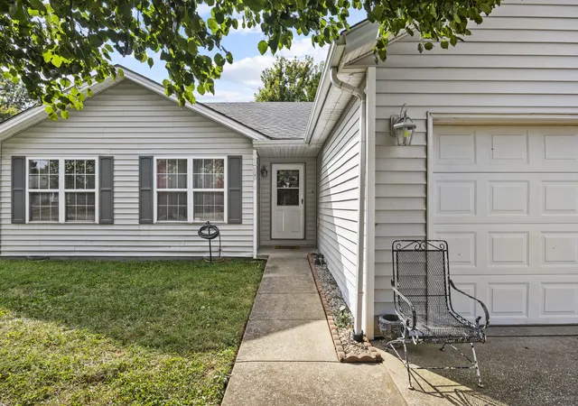 Photo 2 of Single family home for sale at 317 Vanover Way, Winchester, KY 40391 | MLS# 26025070 | Listing updated on 2026-09-14