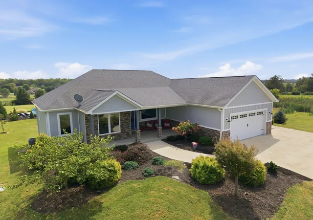 Photo 2 of Single family home for sale at 490 James Ln, Versailles, KY 40383 | MLS# 26024888 | Listing updated on 2026-09-15