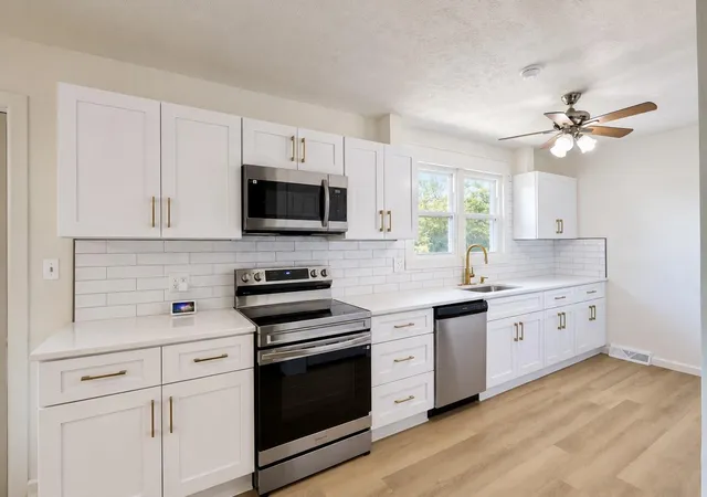 Photo 3 of Single family home for sale at 518 Daniel Dr, Richmond, KY 40475 | MLS# 26024826 | Listing updated on 2026-09-25