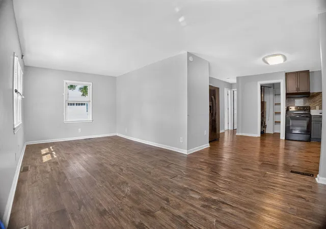 Photo 2 of Single family home for sale at 107 Berry Ave, Versailles, KY 40383 | MLS# 26024912 | Listing updated on 2026-09-15