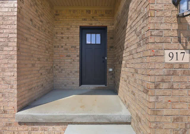 Photo 2 of Single family home for sale at 917 Olympic Ct, Richmond, KY 40475 | MLS# 26024809 | Listing updated on 2026-09-09