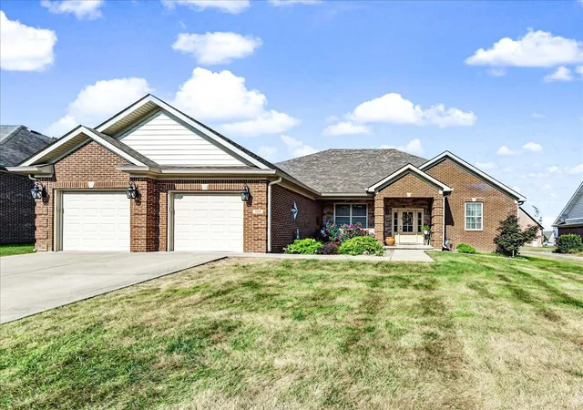 Photo 1 of Sale Pending at 509 Breezewood Cir, Richmond, KY 40475 | MLS# 26024830 | Listing updated on 2026-09-11