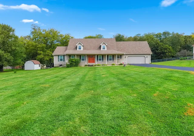 Photo 4 of Sale Pending at 112 Hard Dr, Lancaster, KY 40444 | MLS# 26025205 | Listing updated on 2026-09-16