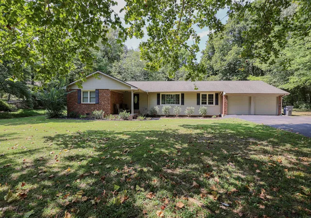 Photo 1 of Sale Pending at 5025 Jeffery Ln, Paducah, KY 42001 | MLS# 26024877 | Listing updated on 2026-09-11