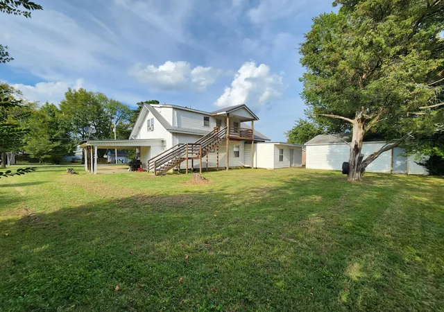 Listing Photo 3 - Condo for sale in building located at 106 Holmes Ave, Paducah, KY 42003