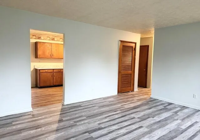Photo 3 of Single family home for sale at 1980 Greenleaf Dr, Lexington, KY 40505 | MLS# 26025118 | Listing updated on 2026-09-12