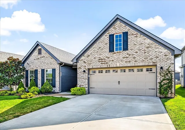 Photo 3 of Single family home for sale at 553 Windflower Way, Lexington, KY 40511 | MLS# 26024860 | Listing updated on 2026-10-17