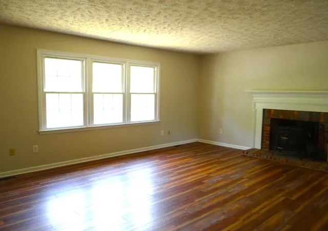 Photo 2 of Single family home for sale at 1928 Mint Julep Ln, Lexington, KY 40514 | MLS# 26024857 | Listing updated on 2026-09-15