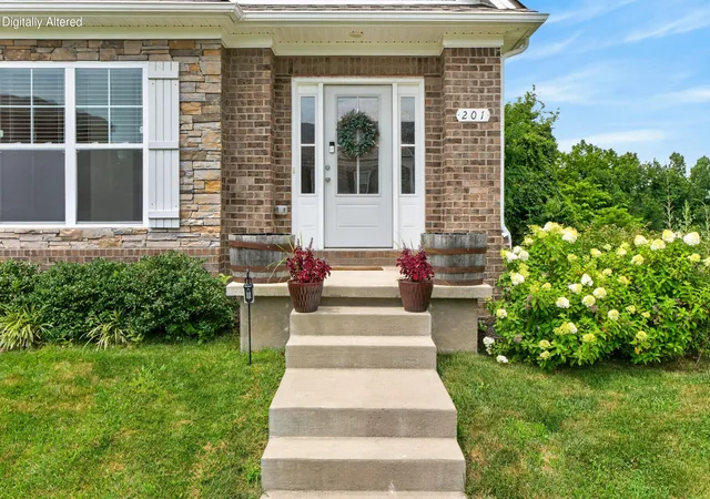 Photo 3 of Single family home for sale at 201 James Thomas Way, Richmond, KY 40475 | MLS# 26024896 | Listing updated on 2026-09-14
