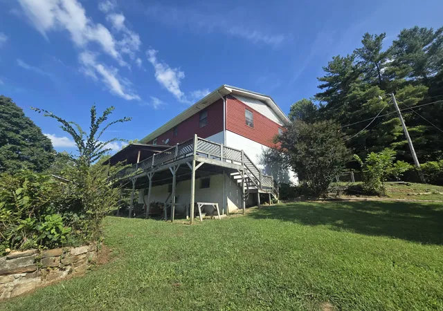 Photo 3 of Single family home for sale at 18870 Highway 190, Frakes, KY 40940 | MLS# 26024933 | Listing updated on 2026-10-14