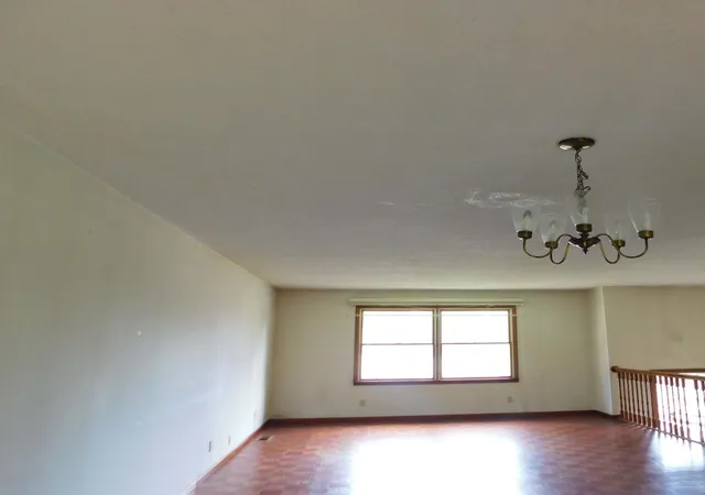 Photo 4 of Single family home for sale at 834 S 31st Street, Middlesboro, KY 40965 | MLS# 26024908 | Listing updated on 2026-09-11