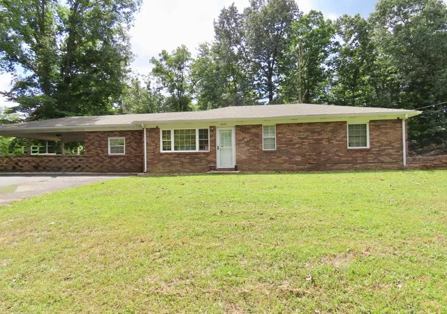Photo 2 of Single family home for sale at 4091 Bee Crk Rd, Corbin, KY 40701 | MLS# 26024878 | Listing updated on 2026-09-10