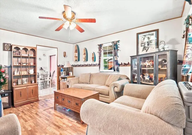 Photo 4 of Single family home for sale at 153 Rains St, Williamsburg, KY 40769 | MLS# 26024893 | Listing updated on 2026-09-10