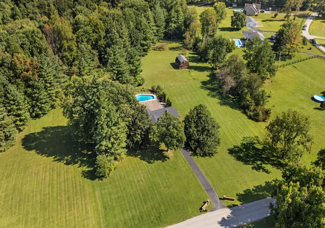 Photo 30 of Single family home for sale at 178 Schofield Ln, Frankfort, KY 40601 | MLS# 26024876 | Listing updated on 2026-10-20