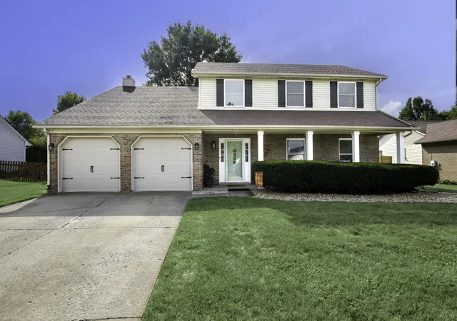Photo 2 of Single family home for sale at 641 Regent Rd, Versailles, KY 40383 | MLS# 26024965 | Listing updated on 2026-09-14