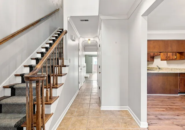 Listing Photo 5 - Condo for sale in building located at 541 W Short St, Lexington, KY 40507 - Unit #3