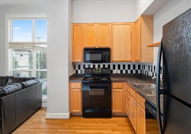 Photo 1 of Condo for sale at 529 S Mill St, Lexington, KY 40508 | MLS# 26025240 | Listing updated on 2026-09-14
