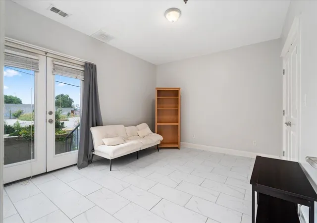 Photo 3 of Condo for sale at 529 S Mill St, Lexington, KY 40508 | MLS# 26025240 | Listing updated on 2026-09-14