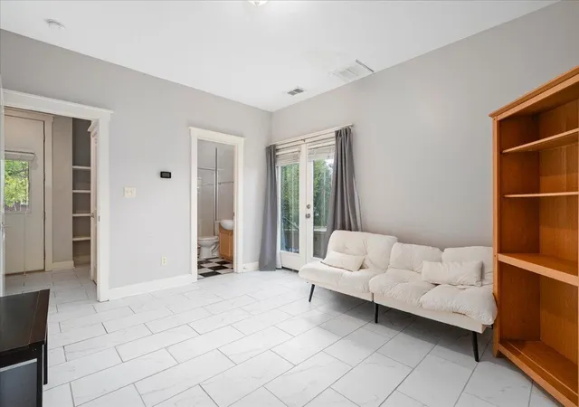Photo 3 of Condo for sale at 529 S Mill St, Lexington, KY 40508 | MLS# 26025240 | Listing updated on 2026-09-14