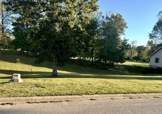 Land for sale at 18 Fairway Tr, Cadiz, KY 42211 | MLS# 26024889
