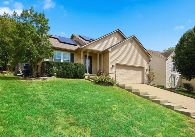 Photo 1 of Single family home for sale at 4620 Landing Dr, Lexington, KY 40515 | MLS# 26025048 | Listing updated on 2026-09-11