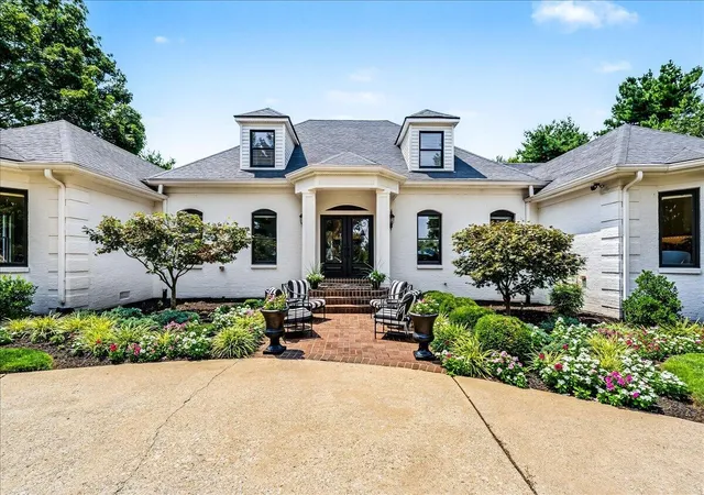 Photo 1 of Single family home for sale at 201 Ponder Way, Nicholasville, KY 40356 | MLS# 26024892 | Listing updated on 2026-09-11