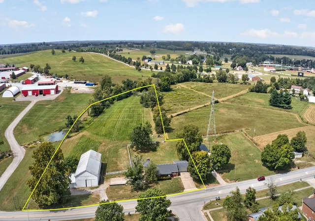 Photo 1 of Single family home for sale at 1115 Jessamine Sta Rd, Nicholasville, KY 40356 | MLS# 26024929 | Listing updated on 2026-10-01