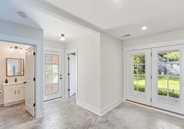 Photo 3 of Single family home for sale at 448 Stanley St #446, Frankfort, KY 40601 | MLS# 26026524 | Listing updated on 2026-10-13