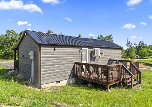 Photo 2 of Single family home for sale at 3048 Tarr Ridge Rd, Frenchburg, KY 40322 | MLS# 26024906 | Listing updated on 2026-09-10